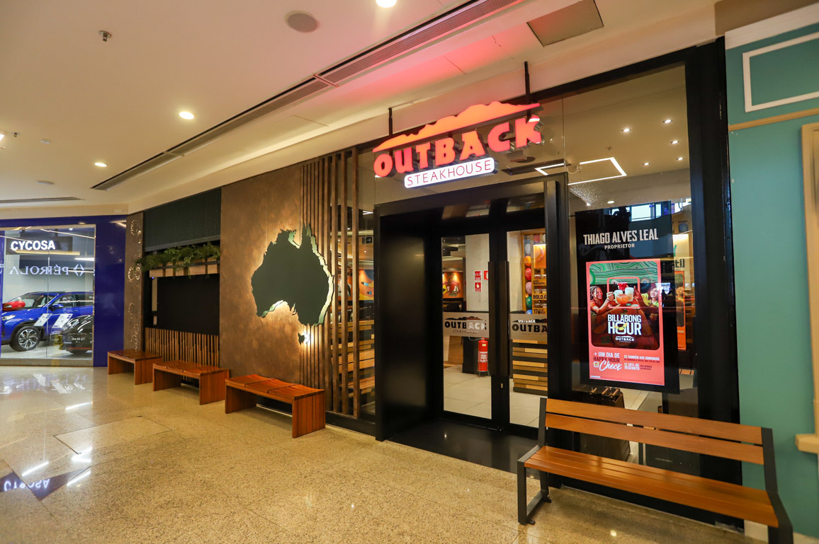 OUTBACK STEAKHOUSE